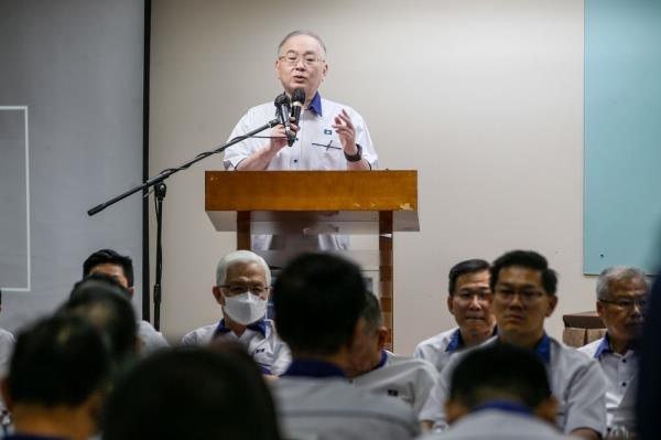 MCA election: Ka Siong challenged by ex-central committee member for top post